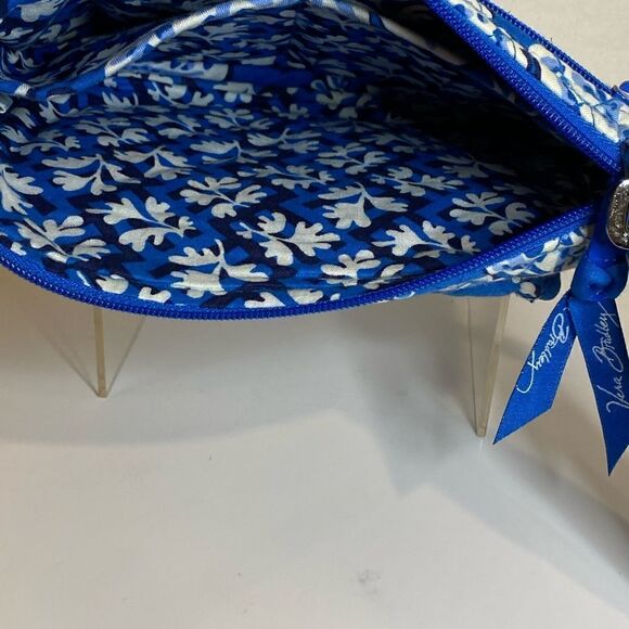 NWOT Vera Bradley “Lizzy” - Picture 8 of 9